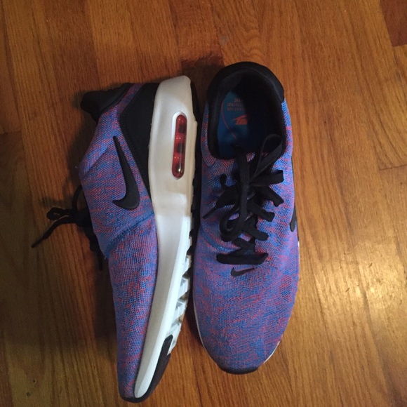 Nike Other - Nike Air max